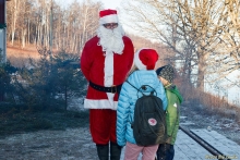 Tomten lyssnar på barnen (2019)